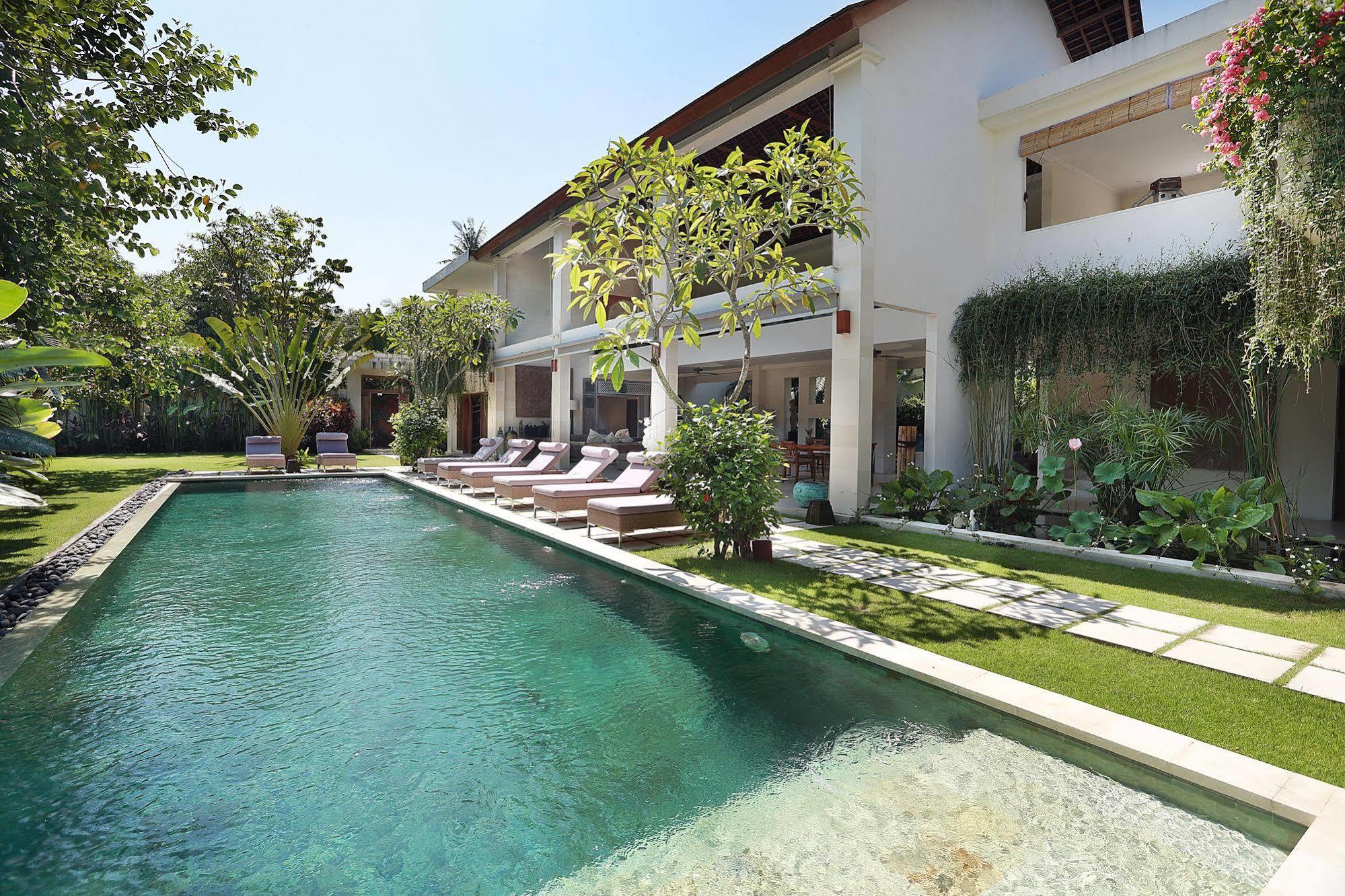 Villa Bali Asri Batubelig Seminyak Kültér fotó